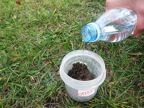 add water to soil to test soil EC